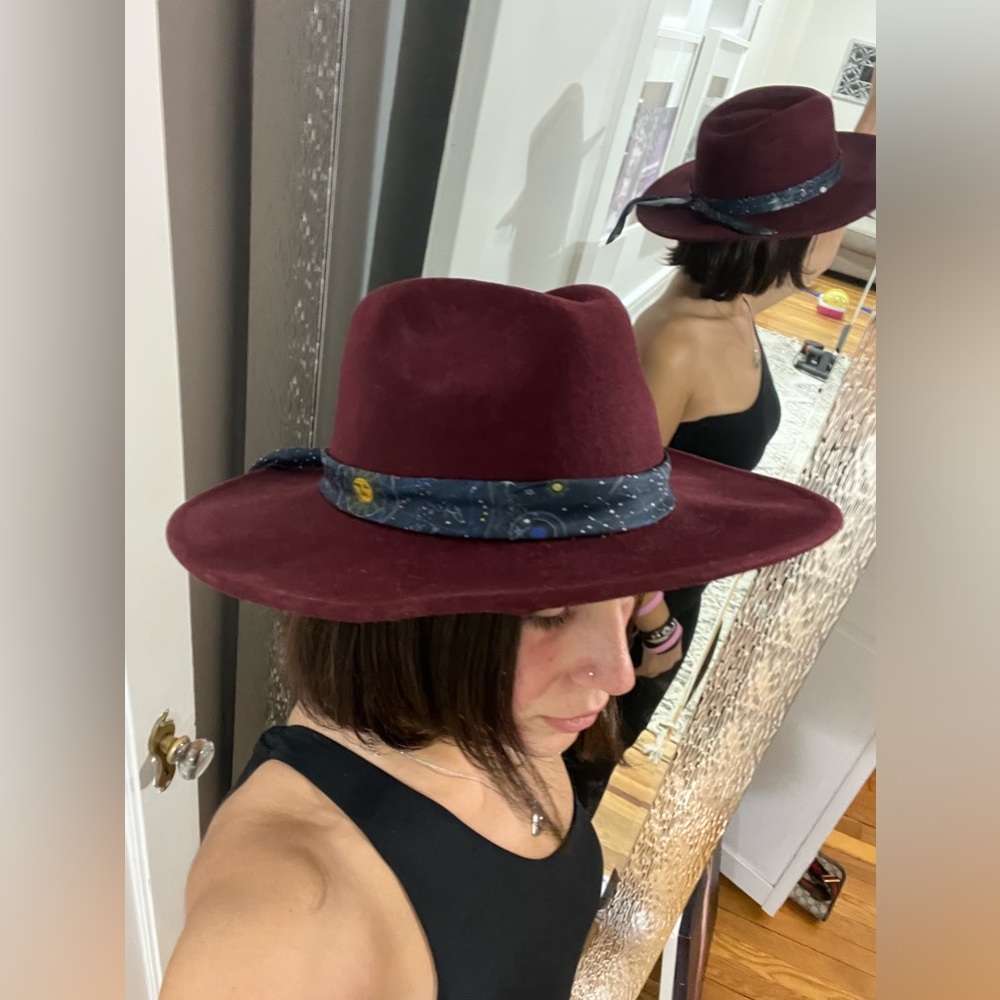 Johnny was burgundy Celestin scarf felt hat boho chic - Picture 3 of 4